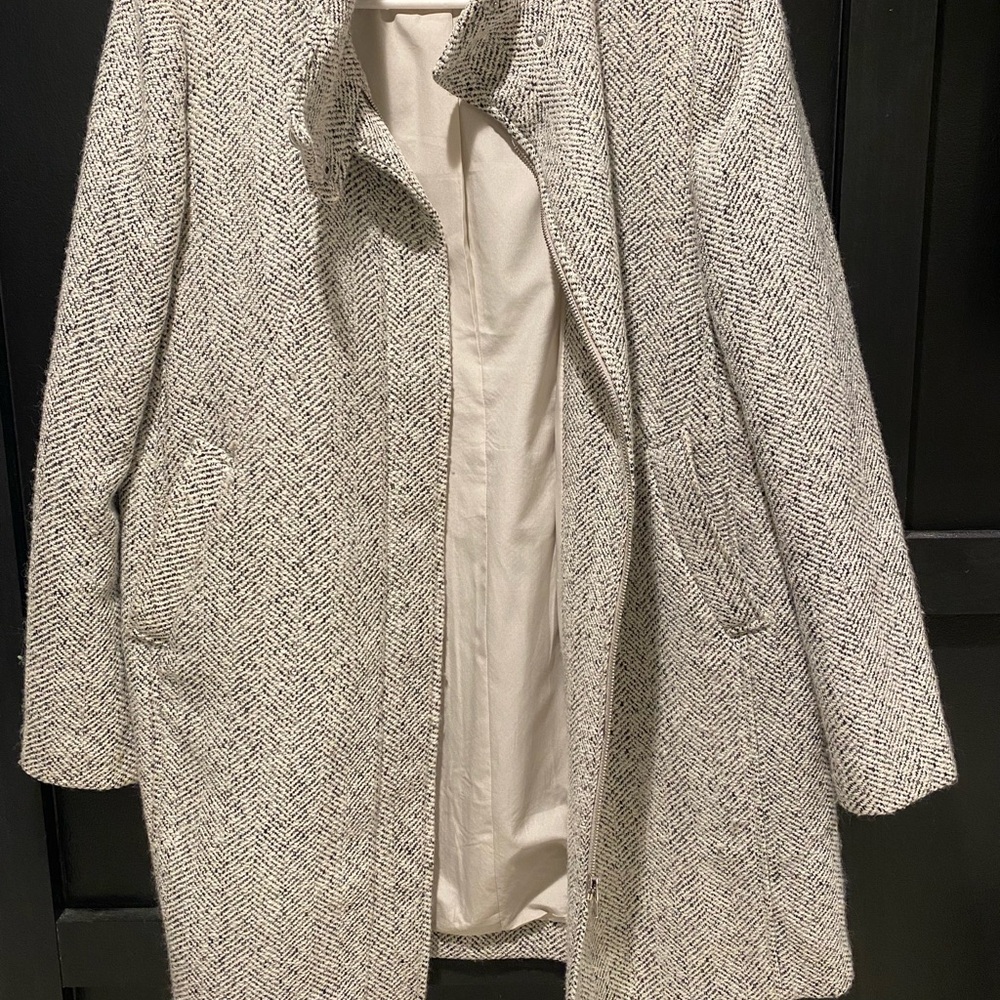 Women's Herringbone Coat - Black and White